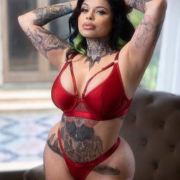 Xwife Karen in 'Spizoo' Tattooed, Busty, And Craves A Massive Cock (Thumbnail 2)