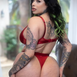 Xwife Karen in 'Spizoo' Tattooed, Busty, And Craves A Massive Cock (Thumbnail 3)